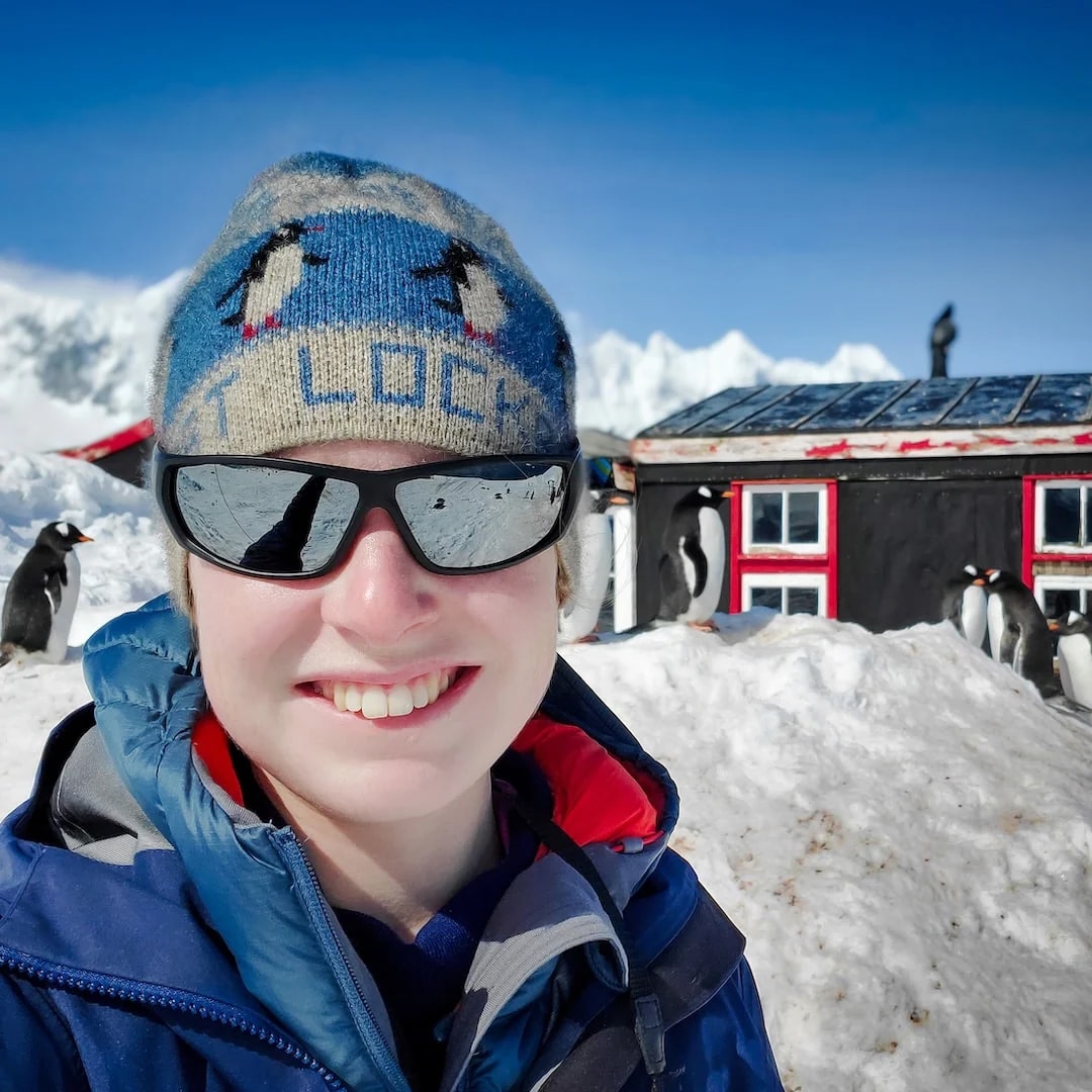 Port Lockroy Beanie – Blue